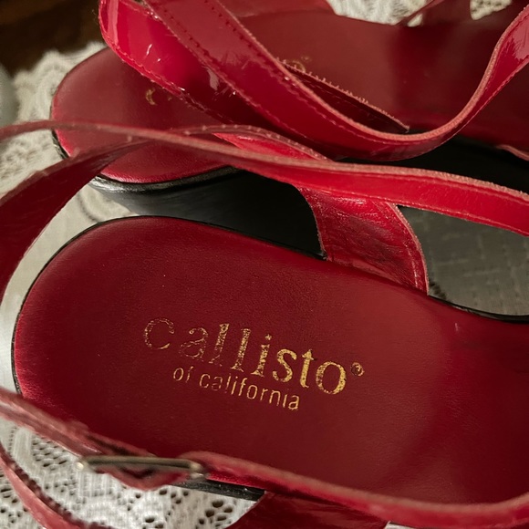 Callisto of California Beautiful RED Patent Leather Wedges ~ Size 9 - Picture 4 of 6